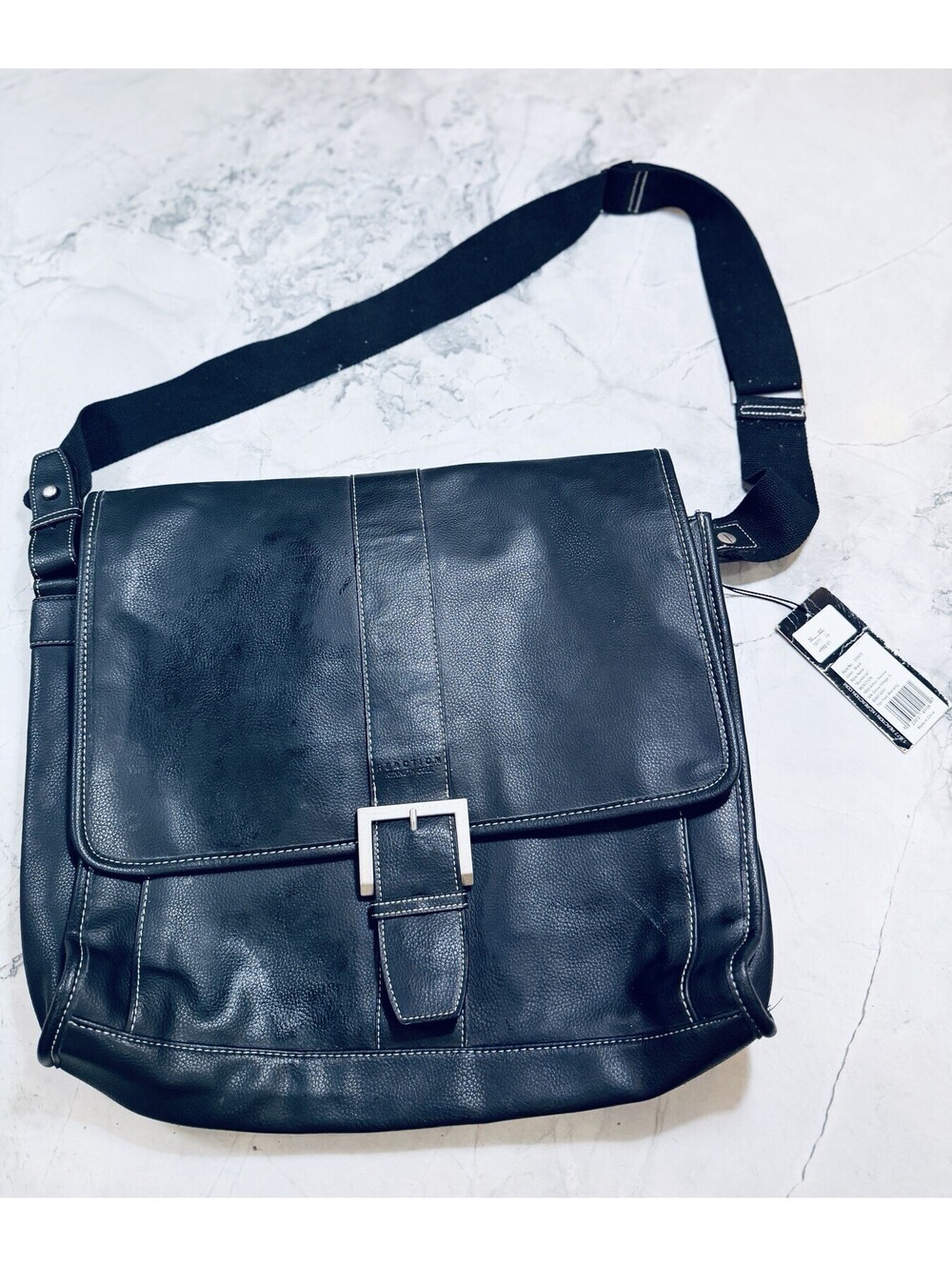 Kenneth Cole Reaction Buckle Up Black Leather Messenger Bag NWT 530915